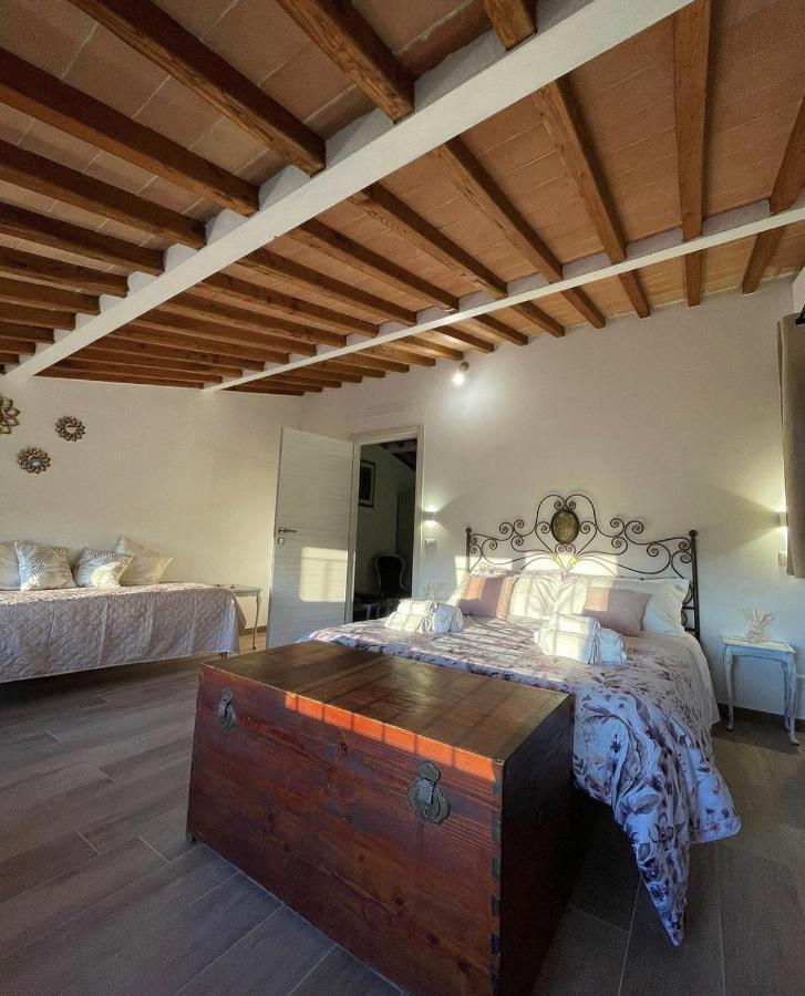 Agriturismo La Corte Del Sole Siena Exterior photo